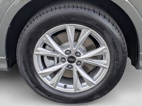 New 2025 Audi Q3 2.0T Premium image 9