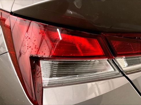 Used 2022 Hyundai Elantra SEL w/ Cargo Package image 28