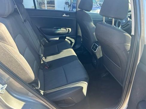 Used 2019 Kia Sportage LX FWD image 16