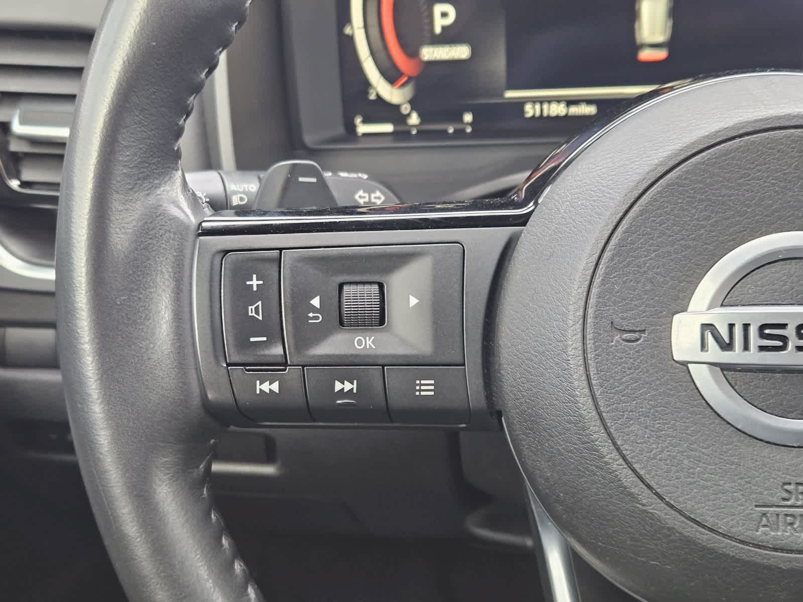 Used 2021 Nissan Rogue Platinum FWD image 27