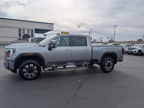 Used 2025 GMC Sierra 2500 Denali w/ Denali Reserve Package image 5