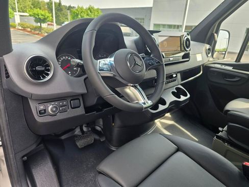 New 2026 Mercedes-Benz Sprinter 2500 image 11