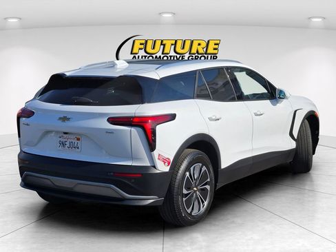 Used 2024 Chevrolet Blazer EV LT AWD/4WD image 4