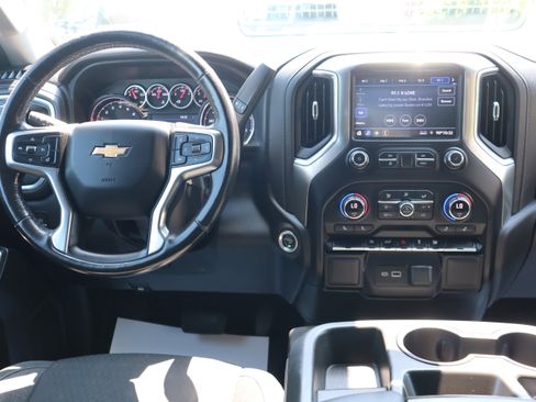 Used 2021 Chevrolet Silverado 1500 LT RWD image 13