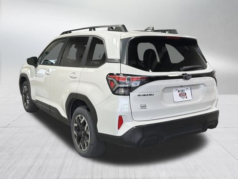 Certified 2025 Subaru Forester Premium image 5