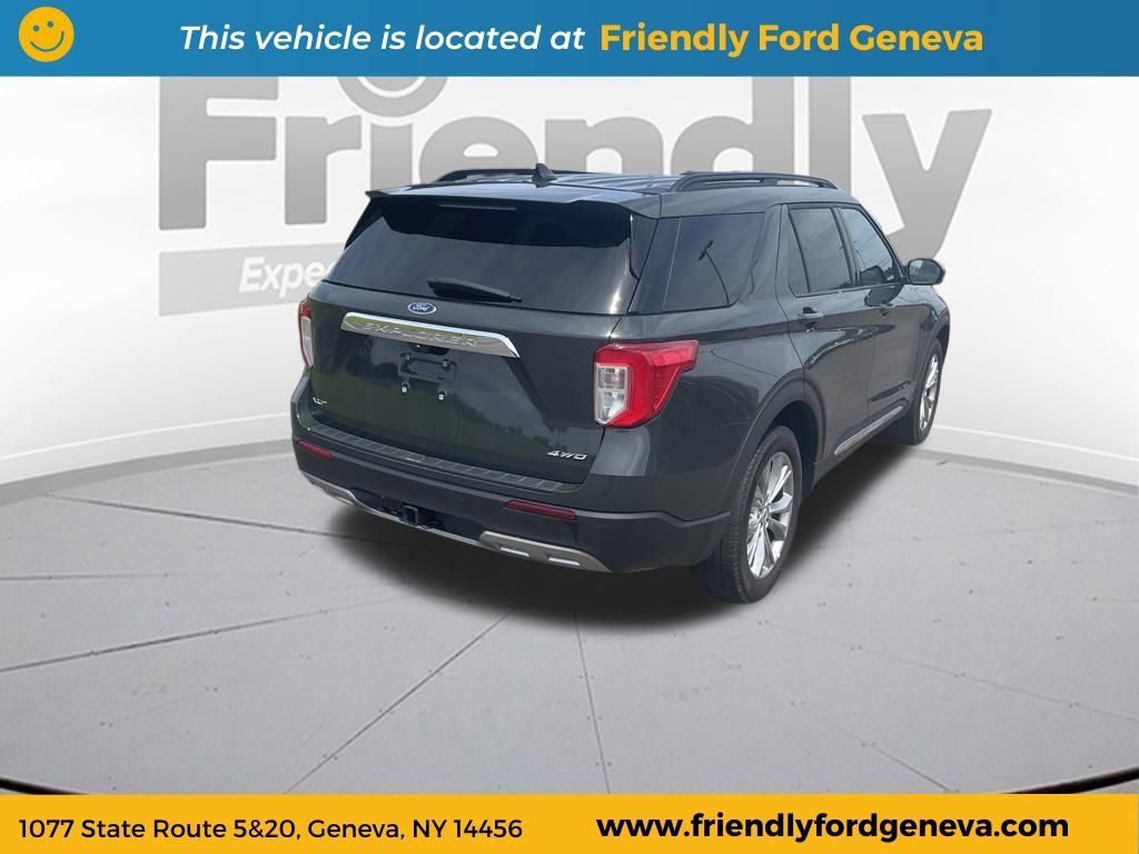 Used 2024 Ford Explorer XLT w/ Equipment Group 202A AWD/4WD image 5