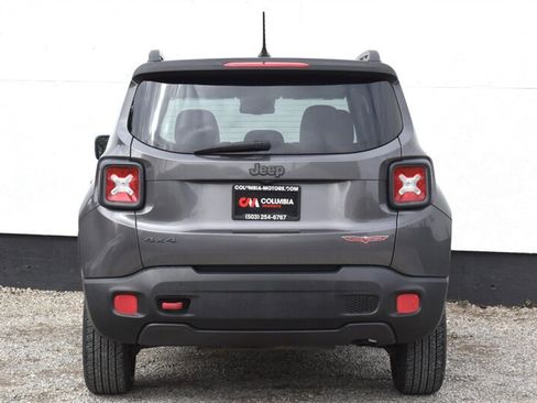 Used 2016 Jeep Renegade Trailhawk w/ Premium Trailhawk Package AWD/4WD image 4
