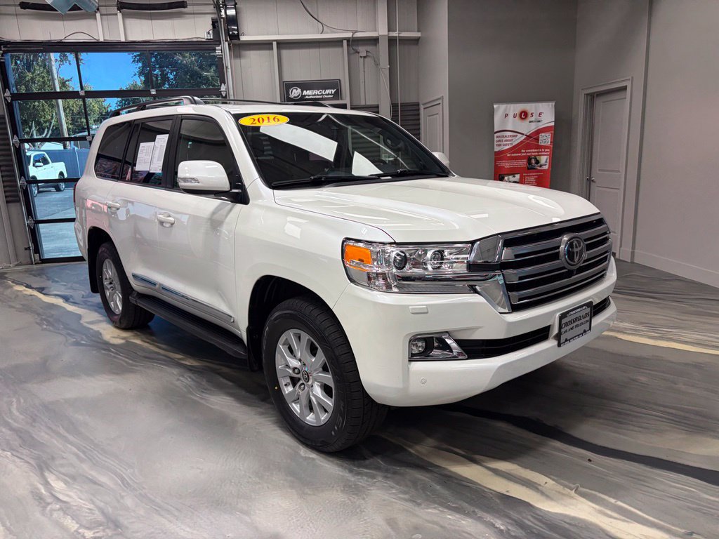 Used 2016 Toyota Land Cruiser AWD/4WD image 1