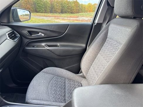 Used 2022 Chevrolet Equinox LT image 13