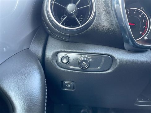 Certified 2024 Chevrolet Blazer LT w/ Convenience Package image 17