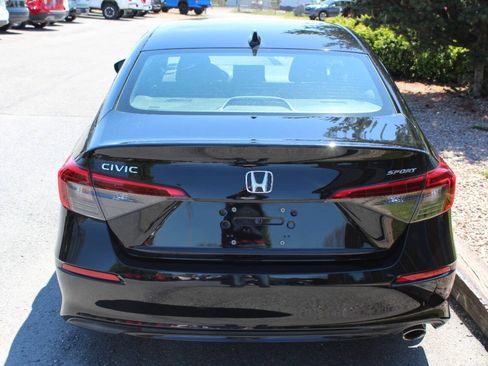 Used 2023 Honda Civic Sport image 7