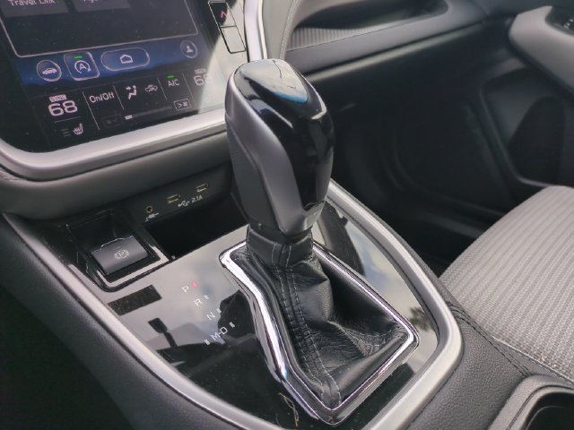 Used 2022 Subaru Outback Premium AWD/4WD image 19