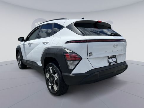 Used 2025 Hyundai Kona SEL AWD/4WD image 4