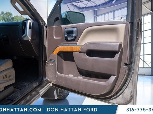 Used 2014 GMC Sierra 1500 SLT w/ SLT Preferred Package AWD/4WD image 24