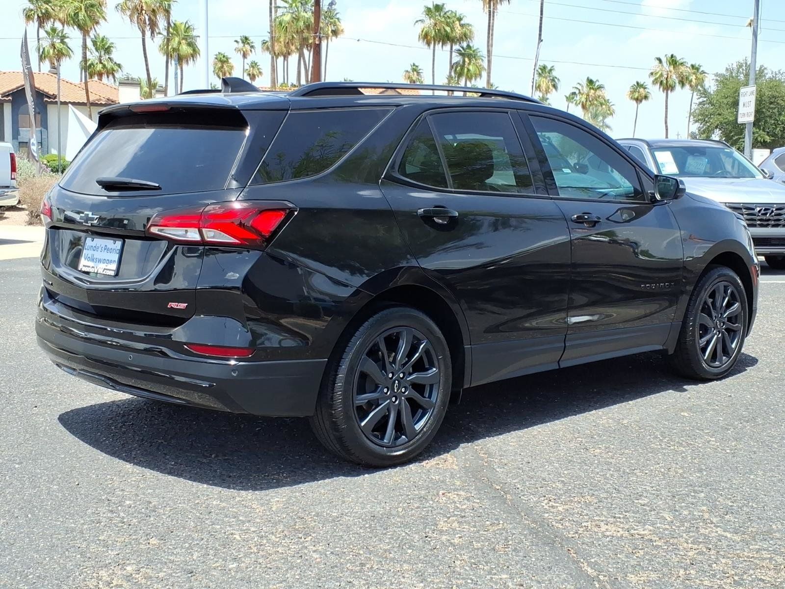 Used 2024 Chevrolet Equinox RS w/ RS Leather Package FWD image 7