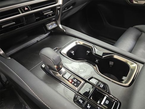 Certified 2024 Lexus RX 450h 450h+ Luxury image 25