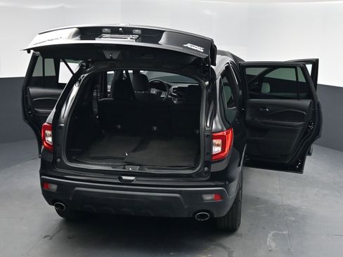 Used 2021 Honda Passport Sport image 16
