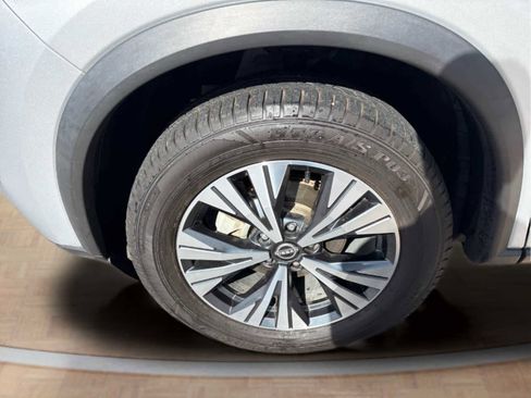 Used 2023 Nissan Rogue SV image 33