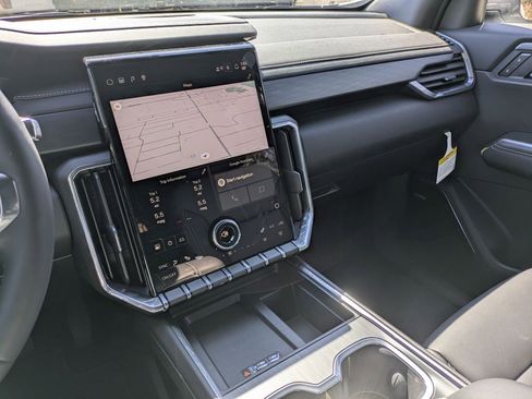 New 2026 GMC Acadia Elevation image 20