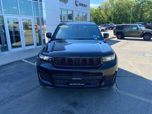 Used 2023 Jeep Grand Cherokee L Laredo AWD/4WD image 8