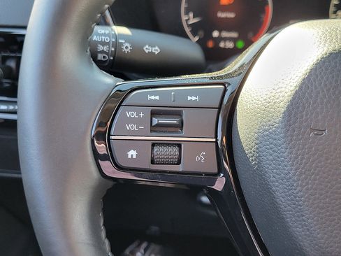 Used 2024 Honda CR-V EX-L image 22