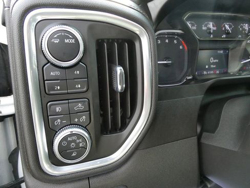 Certified 2021 GMC Sierra 1500 AT4 image 26