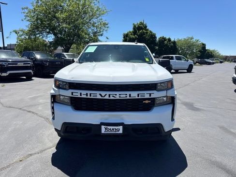 Used 2022 Chevrolet Silverado 1500 Custom w/ Safety Confidence Package AWD/4WD image 2