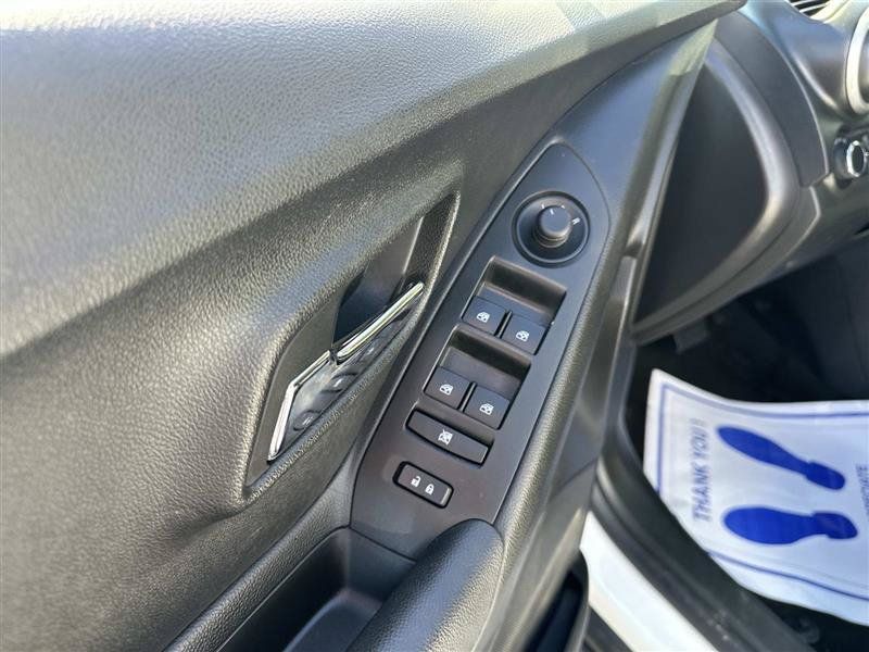 Used 2016 Chevrolet Trax LT w/ LT Convenience Package AWD/4WD image 9