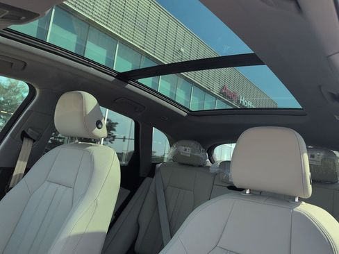 New 2025 Audi Q5 Premium Plus image 18