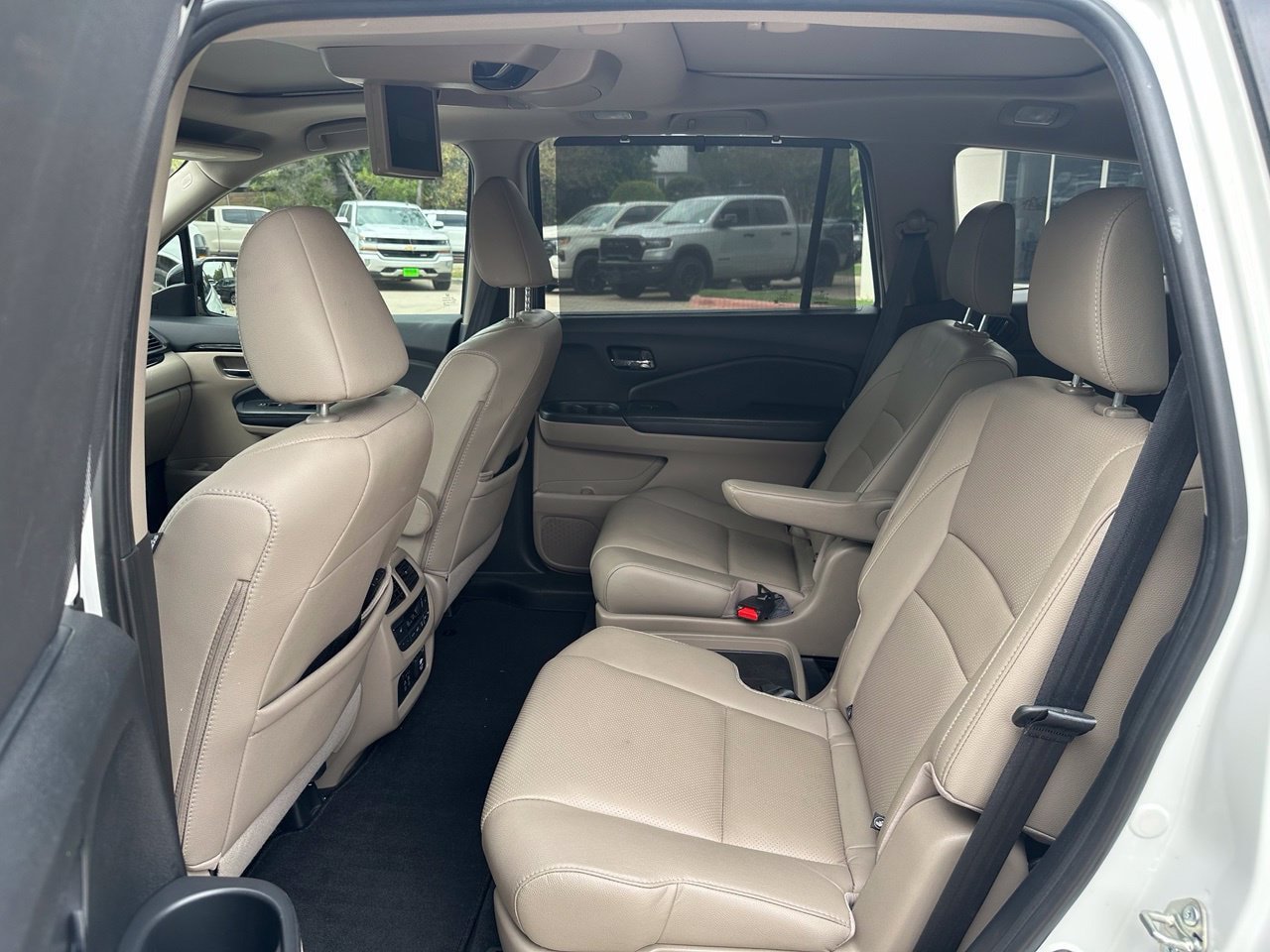 Used 2021 Honda Pilot Elite image 23