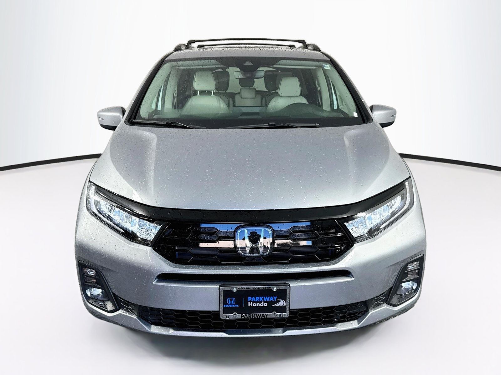 Used 2026 Honda Odyssey Touring image 2