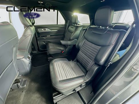 New 2025 Ford Explorer ST-Line w/ Premium Package image 30