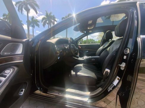 Used 2015 Mercedes-Benz S 550 Sedan image 5