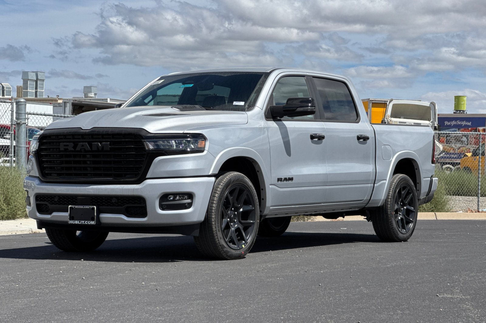 New 2027 RAM 1500 Laramie w/ Night Edition AWD/4WD image 7