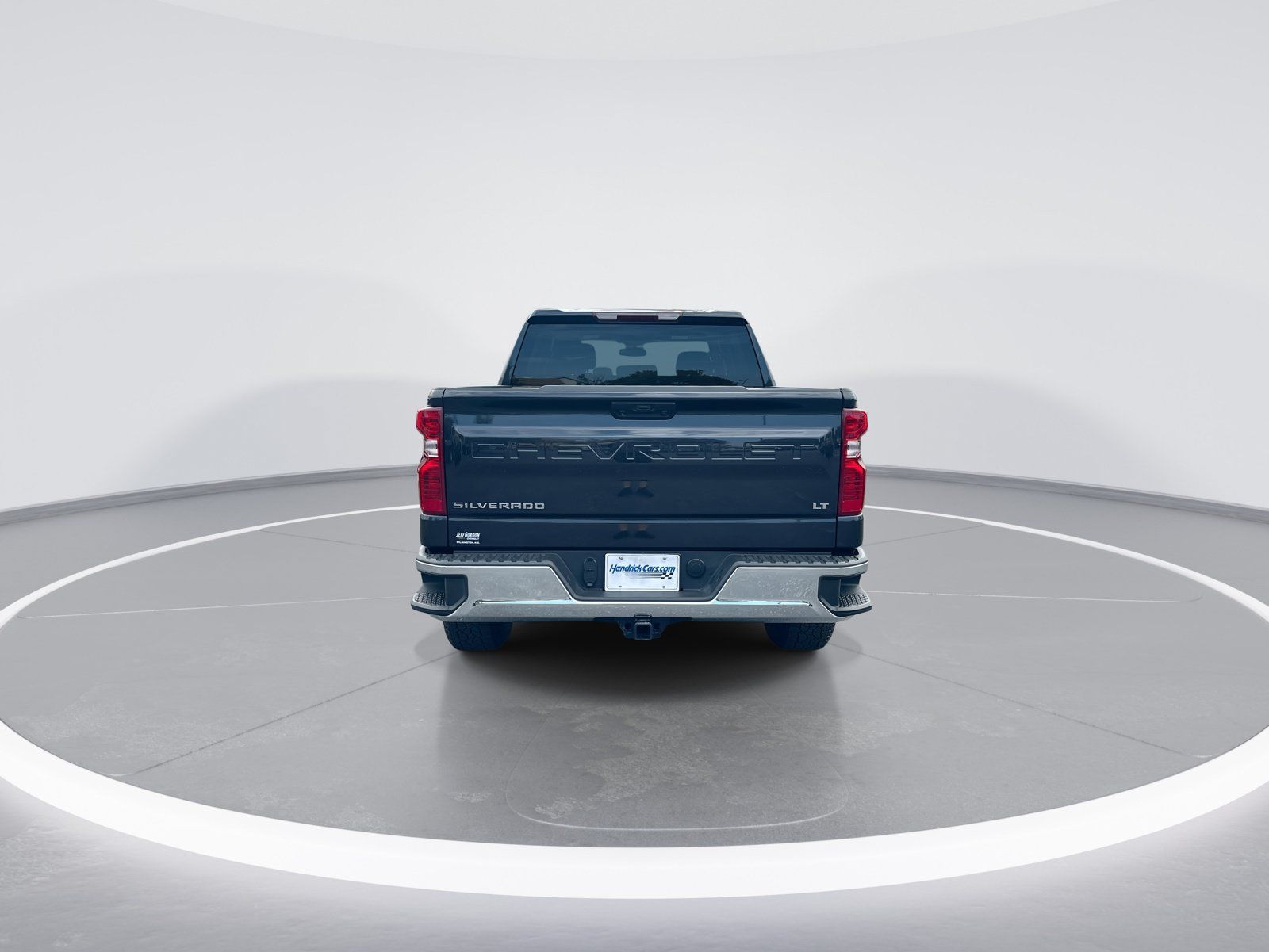 Used 2024 Chevrolet Silverado 1500 LT AWD/4WD image 8