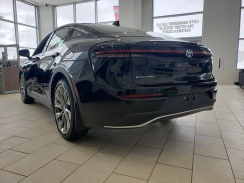 New 2026 Toyota Crown Limited image 8