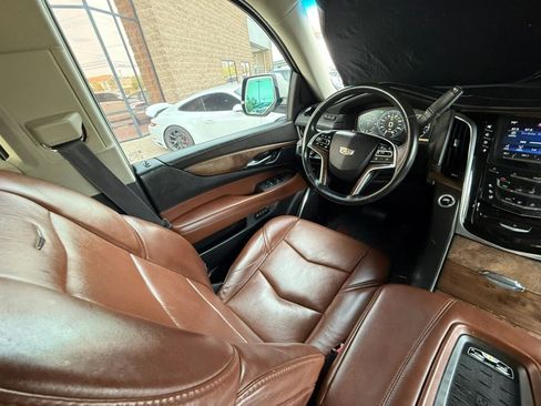 Used 2015 Cadillac Escalade ESV Premium AWD/4WD image 54