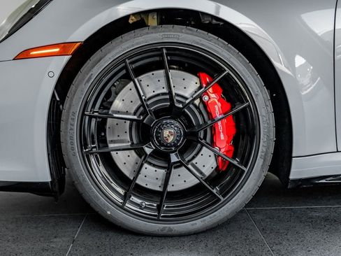 Certified 2025 Porsche 911 Targa 4 GTS AWD/4WD image 11