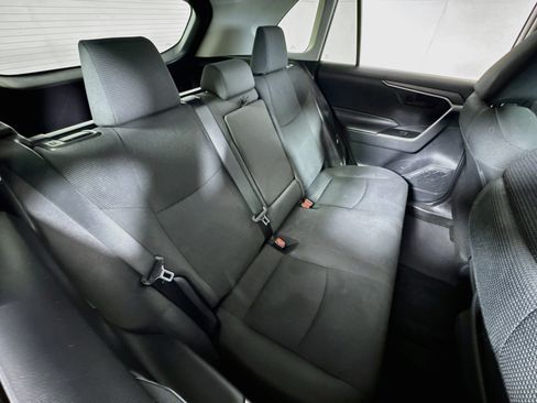 Used 2019 Toyota RAV4 LE w/ All Weather Liner Package AWD/4WD image 24