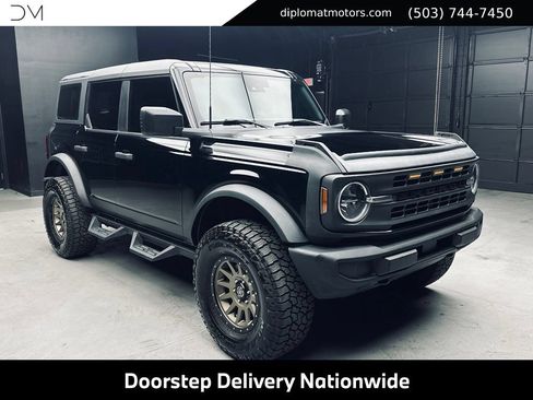 Used 2022 Ford Bronco 4-Door AWD/4WD image 9