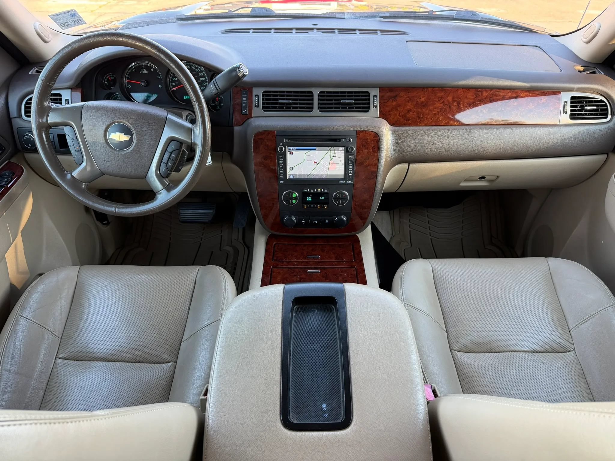 Used 2013 Chevrolet Avalanche LTZ RWD image 20