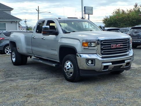 Used 2016 GMC Sierra 3500 SLT image 3