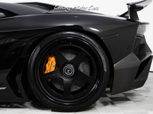 Used 2017 Lamborghini Aventador LP 750-4 Superveloce image 4