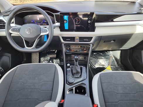 New 2026 Volkswagen Taos SE AWD/4WD image 21