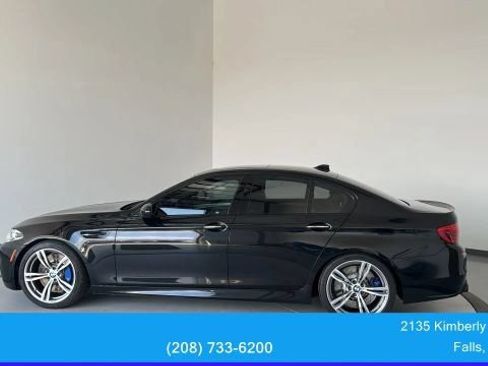 Used 2016 BMW M5 RWD image 5