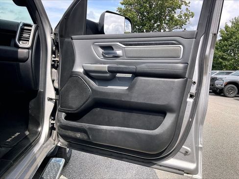 Used 2022 RAM 1500 Big Horn AWD/4WD image 11