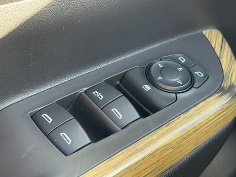 Used 2019 GMC Acadia Denali w/ Technology Package image 25