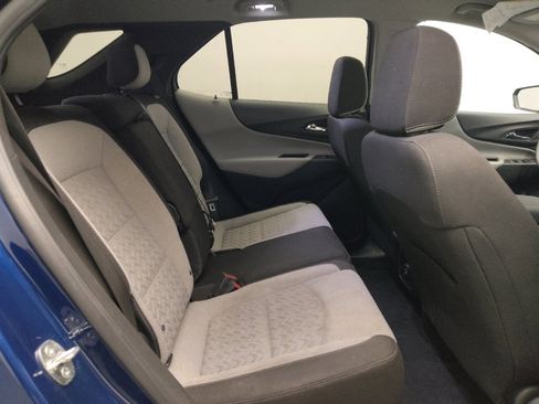 Used 2022 Chevrolet Equinox LS w/ LS Convenience Package image 19