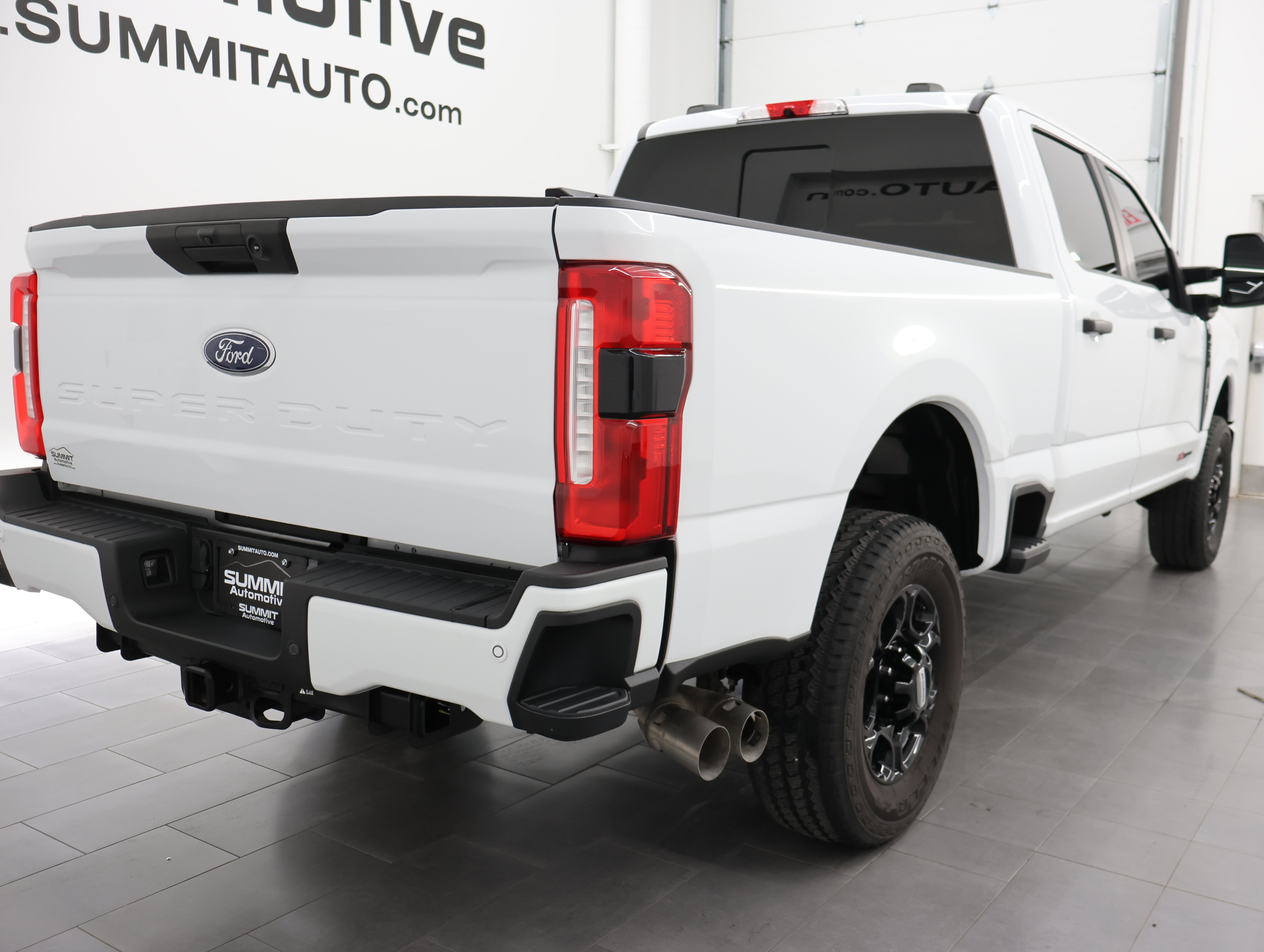 Used 2024 Ford F250 XL w/ STX Appearance Package AWD/4WD image 4