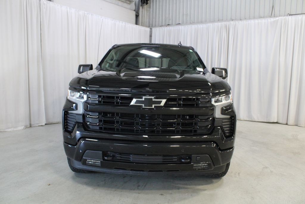 Used 2024 Chevrolet Silverado 1500 RST AWD/4WD image 35